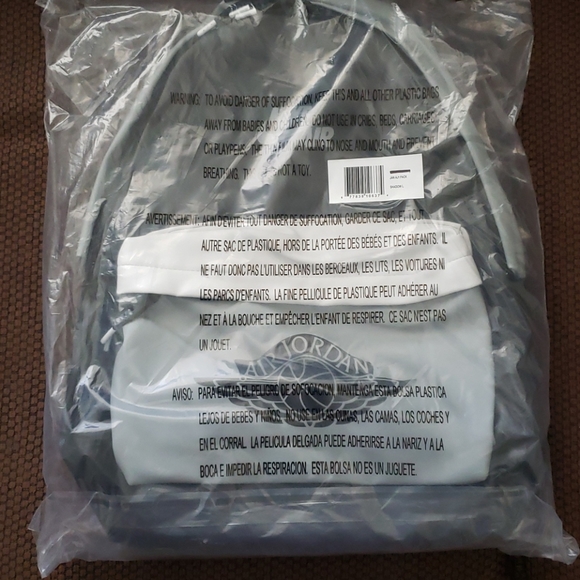 AIR JORDAN 1 I Shadow Retro Backpack Bag Bred New - Picture 5 of 6